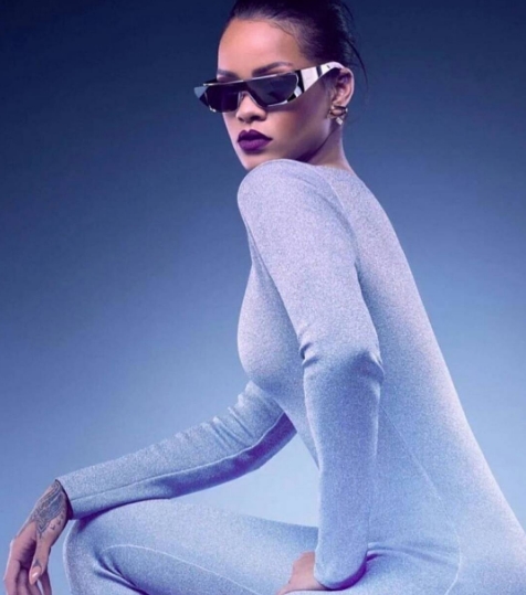 Rihanna-Dior