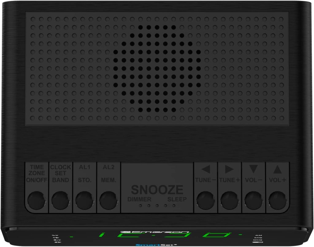 Emerson SmartSet Dual Alarm Clock Radio with AM/FM Radio, Dimmer, Sleep Timer and .9 LED Display, CKS1900