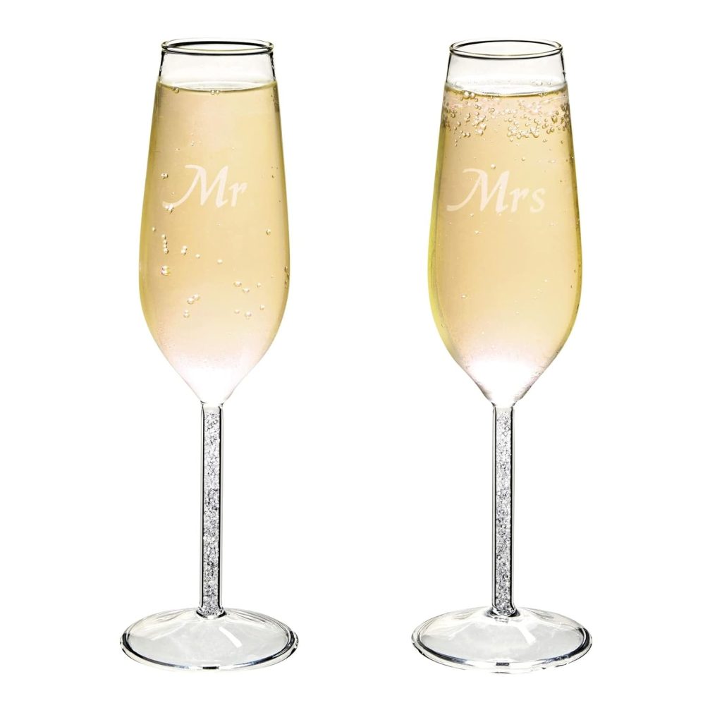 Juvale Set of 2 Mr and Mrs Champagne Glasses, His and Hers Wedding Day Toasting Flutes for Bride and Groom Newlyweds, Engagement, Wedding and Bridal Shower Gifts (8oz)