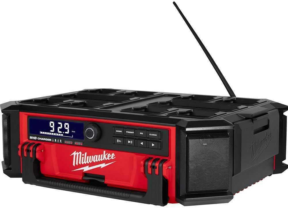 P.T.S. 2950-20 M18 PACKOUT Radio +, Red