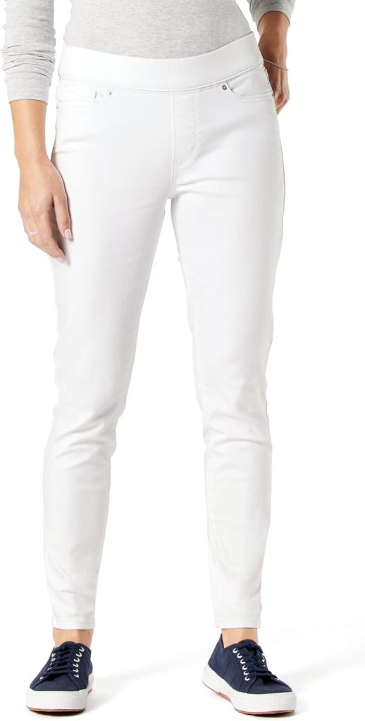 Signature by Levi Strauss  Co. Gold Label Womens Totally Shaping Pull-on Skinny Jeans (Available in Plus Size)