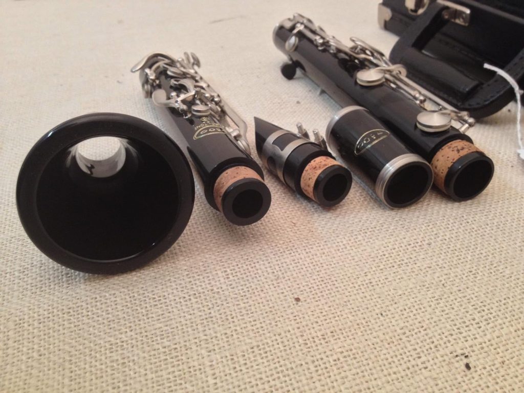 Vito USA 7212 Student Clarinet, With Plastic Case