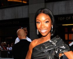 Lloyd, Vickie Winans Join Brandy For ‘Thanksgiving’