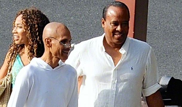 Well Now! James DeBarge Has Lunch wit MJ’s Former Doctor Conrad Murray