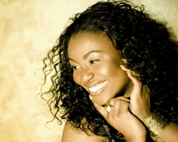 Mandisa Credits Whitney Houston, Chaka Khan For ‘Natural’ Inspiration