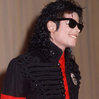 Michael Jackson Drops Claim Against Ex-Accountant