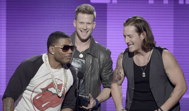 Nelly Teams With Florida Georgia Line For 2013 AMAs Performance