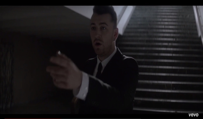 Sam Smith – Writing’s On The Wall
