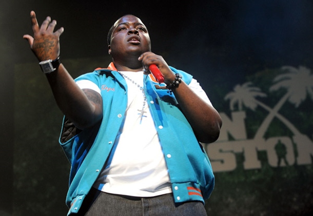 UPDATE: Sean Kingston Breathing on His Own, Walks For First Time