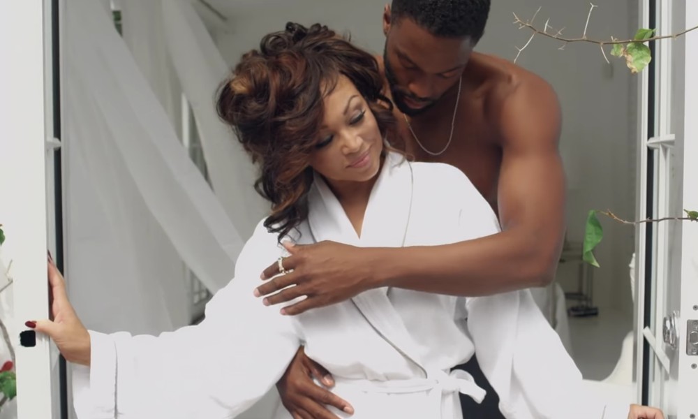 Chante Moore Vacations With a Young Hunk in “Real One” Video
