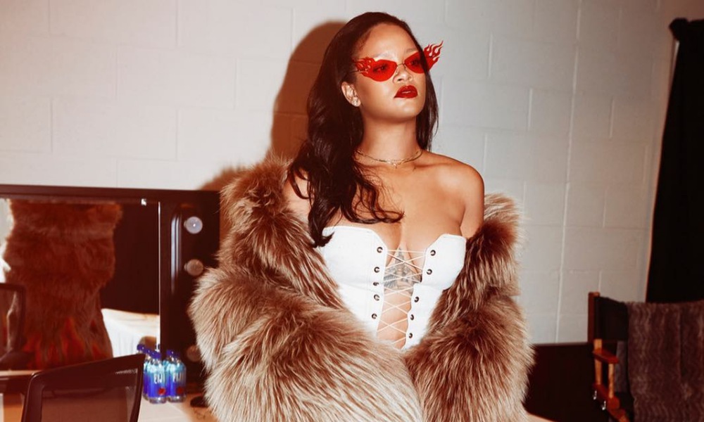 Goals: Rihanna Becomes The First Female Artist To Reach 2 Billion Streams On Apple Music