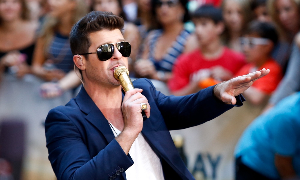 Robin Thicke’s Stepmother Says Singer and His Brother Are Holding Her Inheritance