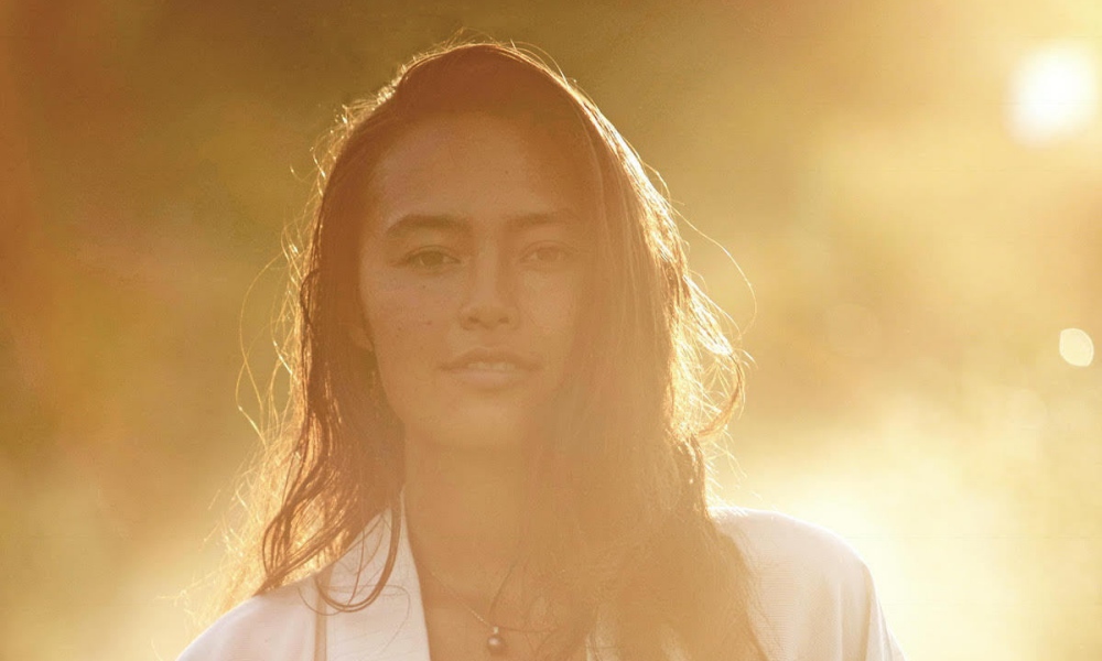 Hawaiian Newcomer Ash Reveals Soulful Debut Single, ‘Lover Friend’