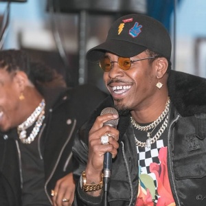 Hamilton Park Host Video Viewing Party & Unplugged Performance