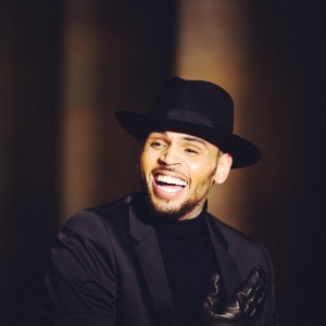 chris-brown-shoots-video-2