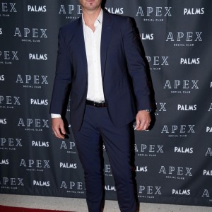 Robin Thicke Performs at APEX Social Club at PALMS Casino Resort in Las Vegas to Kick Off NYE Weekend