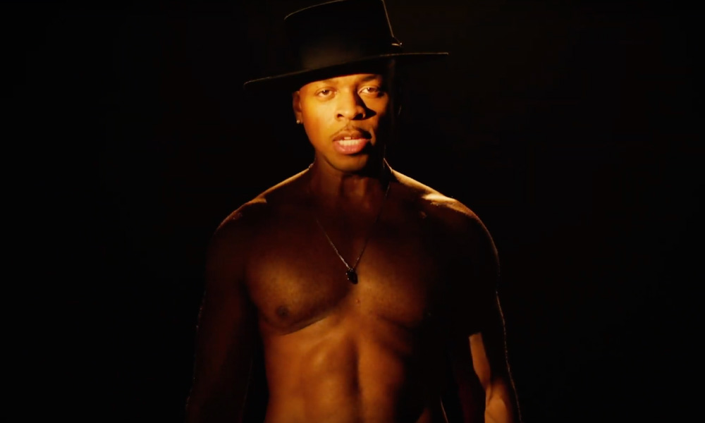 Stokley Taps Into Naked D’Angelo For New ‘She…’ Video