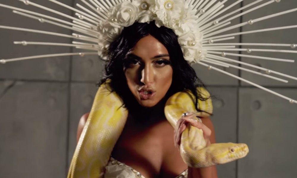 Sexy Inas X Goes “Loca” In Exotic New Viral Video