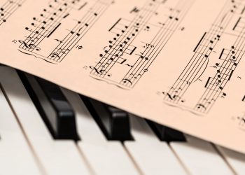 20 Songs with 4-4 Time Signature