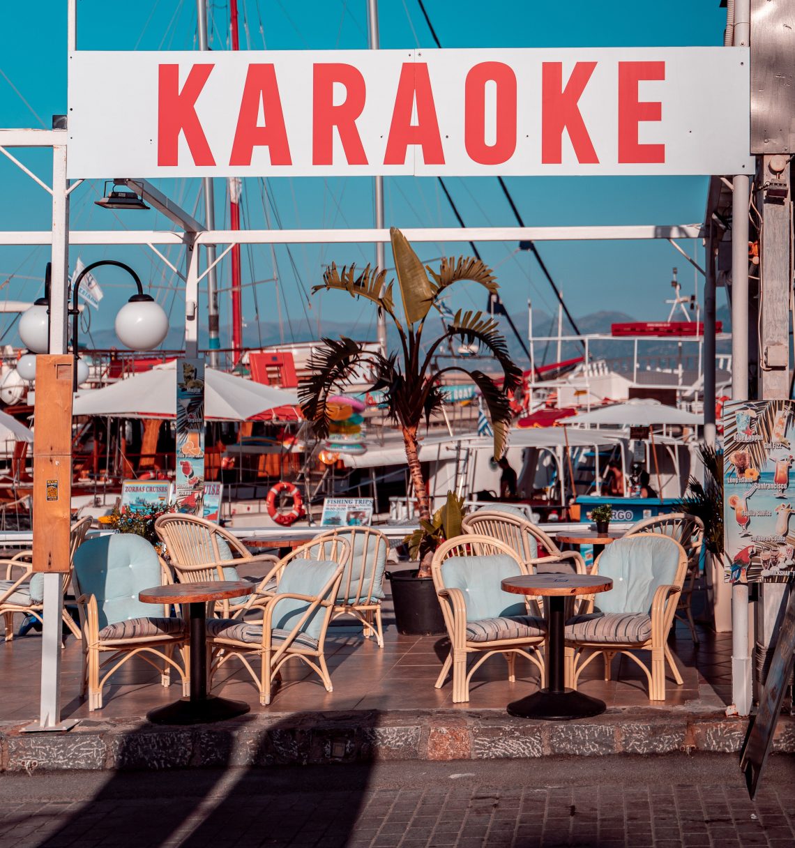 27 Best 80s Karaoke Songs to Wow Your Audience