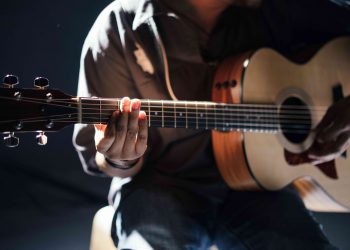 29 Best 90s Love Songs That Will Make You Go All Mushy