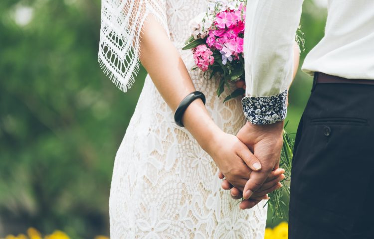 39 Celebrate Another Year with These 39 Best Wedding Anniversary Songs