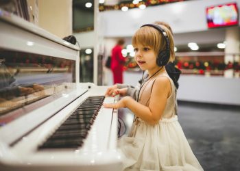 10 Easy Piano Songs for Kids