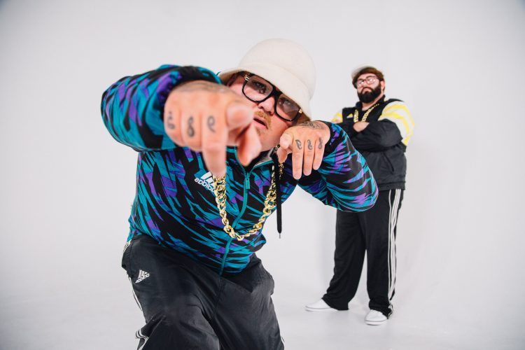 20 Fast Songs to Sing