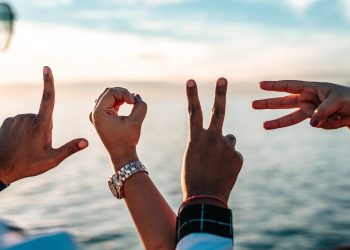 20 Songs about Love and Friendship