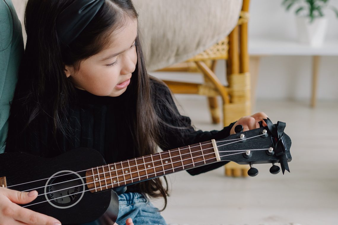 7 Songs With the Name Mia in the Title