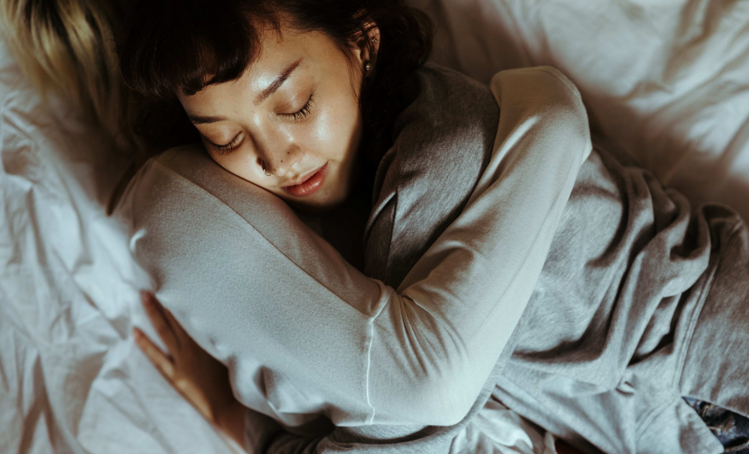 20 Songs To Dedicate To Your Girlfriend Singersroom 20 Songs To Dedicate To Your Girlfriend Singersroom