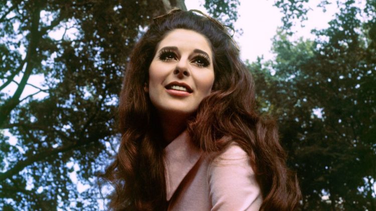 10 Best Bobbie Gentry Songs of All Time