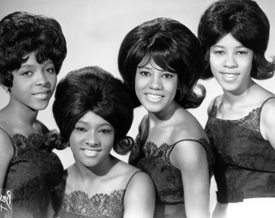 10 Best The Crystals Songs of All Time - Singersroom.com