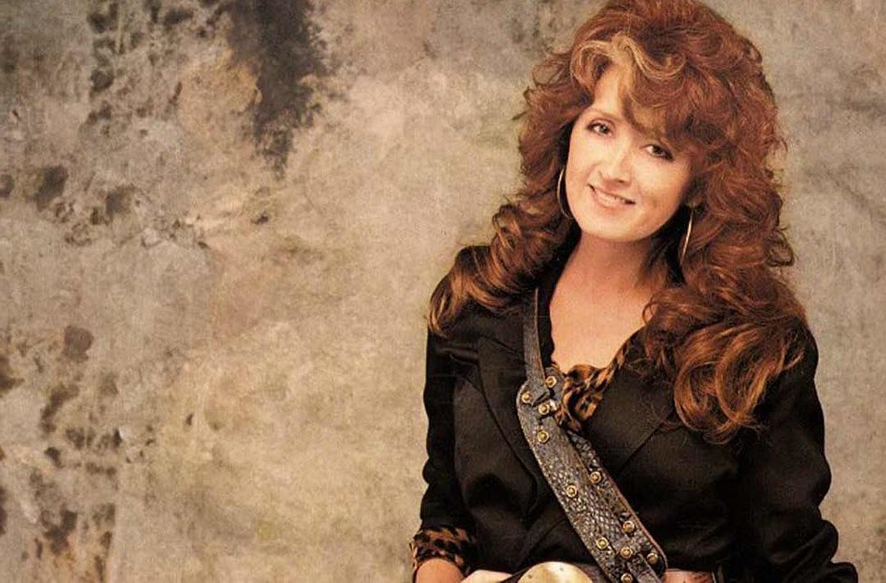 10 Best Bonnie Raitt Songs of All Time