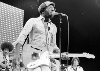 10 Best Curtis Mayfield Songs of All Time