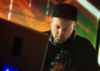10 Best DJ Shadow Songs Of All Time