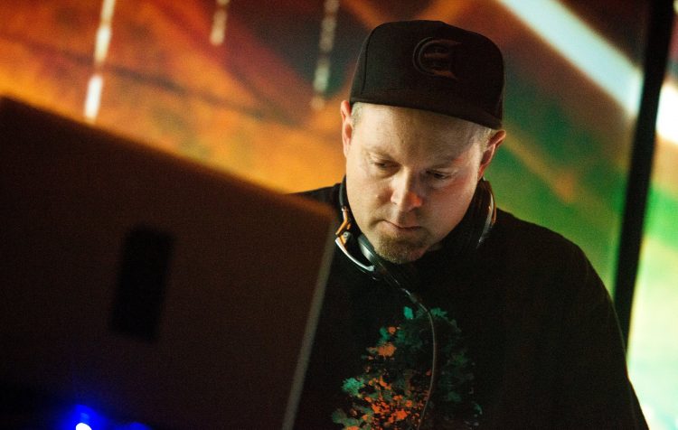 10 Best DJ Shadow Songs Of All Time