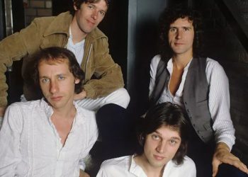 10 Best Dire Straits Songs of All Time