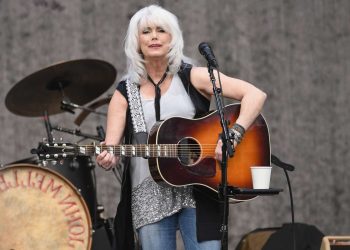 10 Best Emmylou Harris Songs of All Time
