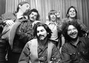20 Best Grateful Dead Songs of All Time