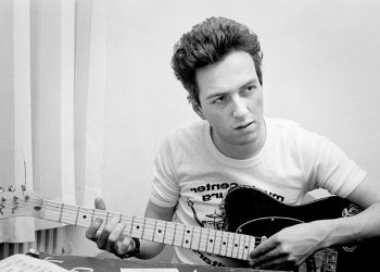 10 Best Joe Strummer Songs of All Time