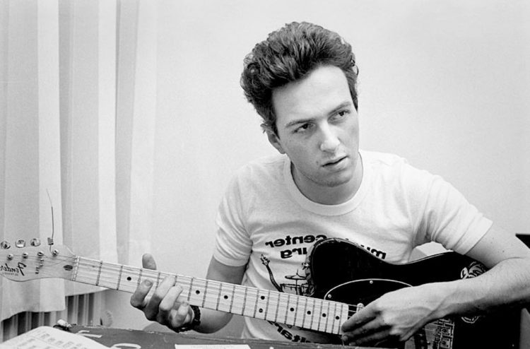 10 Best Joe Strummer Songs of All Time