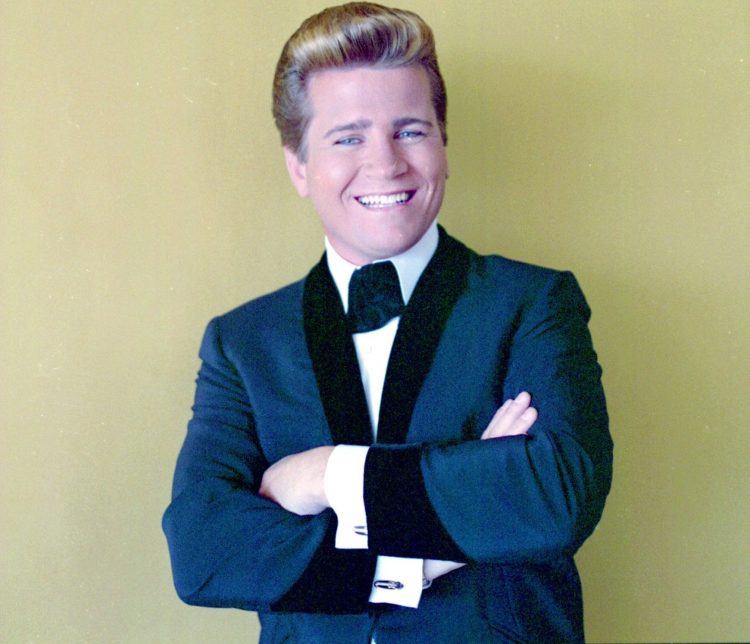 10 Best Johnny Burnette Songs of All Time - Singersroom.com