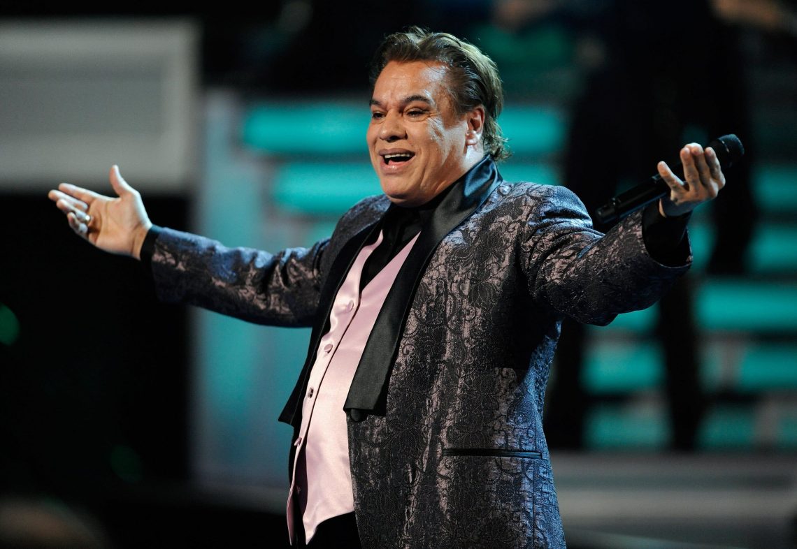 10 Best Juan Gabriel Songs of All Time - Singersroom.com