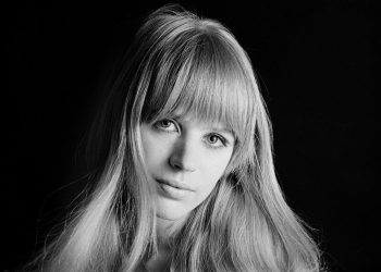 10 Best Marianne Faithful Songs of All Time