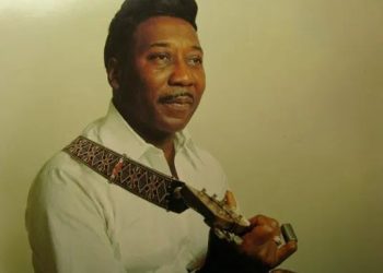 10 Best Muddy Waters Songs of All Time