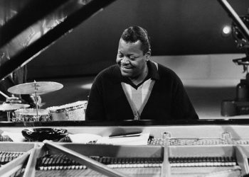 10 Best Oscar Peterson Songs of All Time