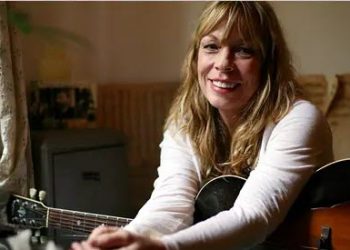 10 Best Rickie Lee Jones Songs of All Time