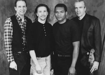 10 Best Robert Cray Band Songs of All Time