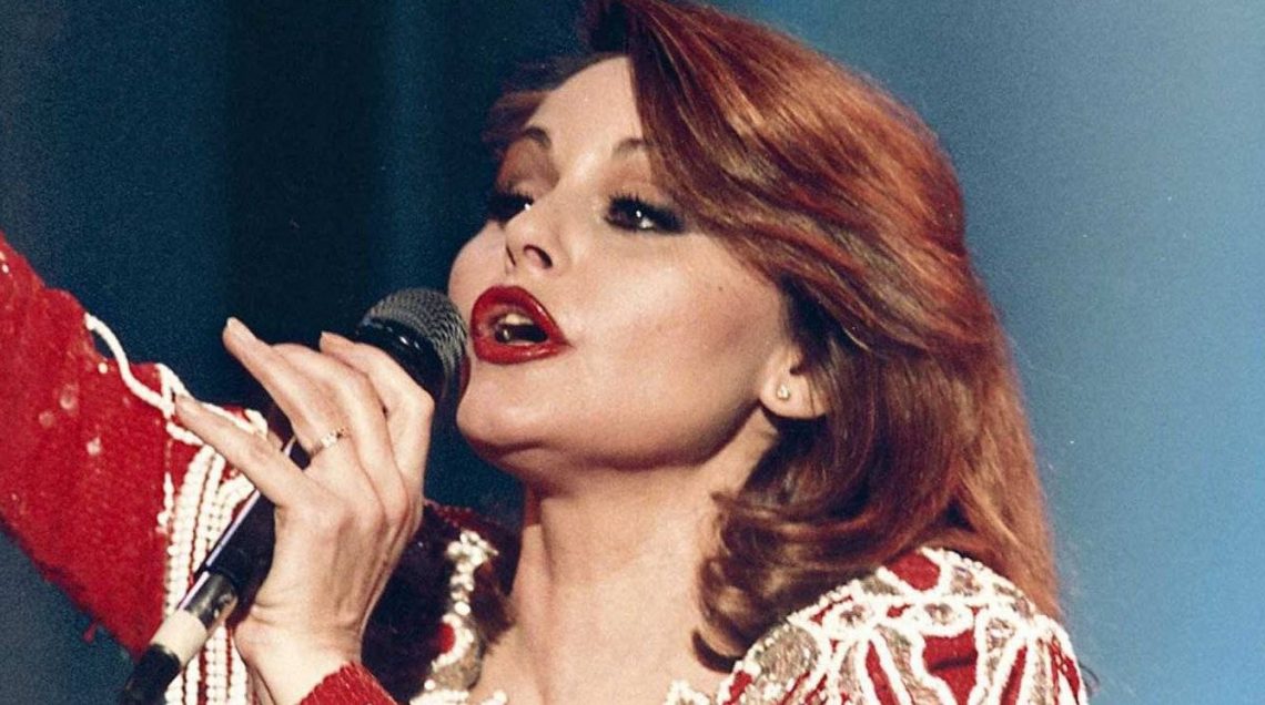 10 Best Rocío Dúrcal Songs of All Time
